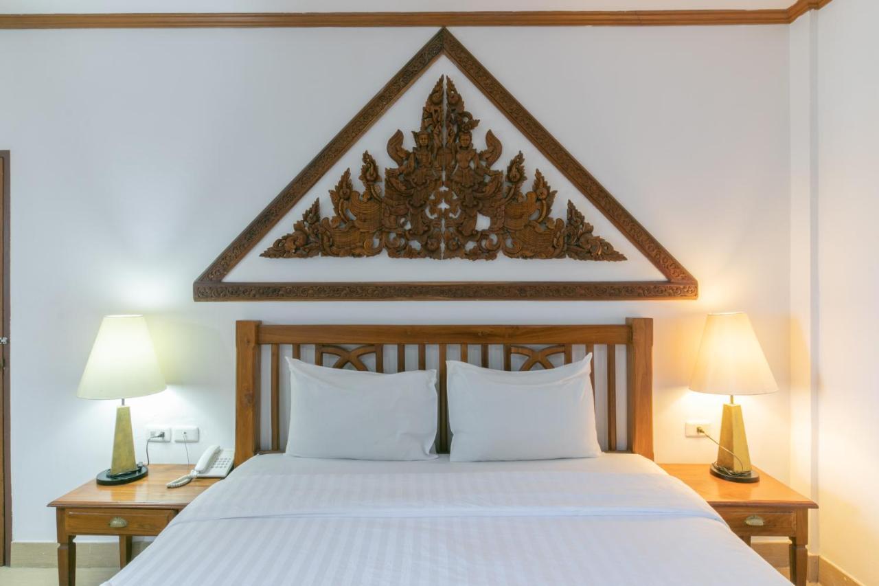 Onnicha Hotel Ratsada Bagian luar foto