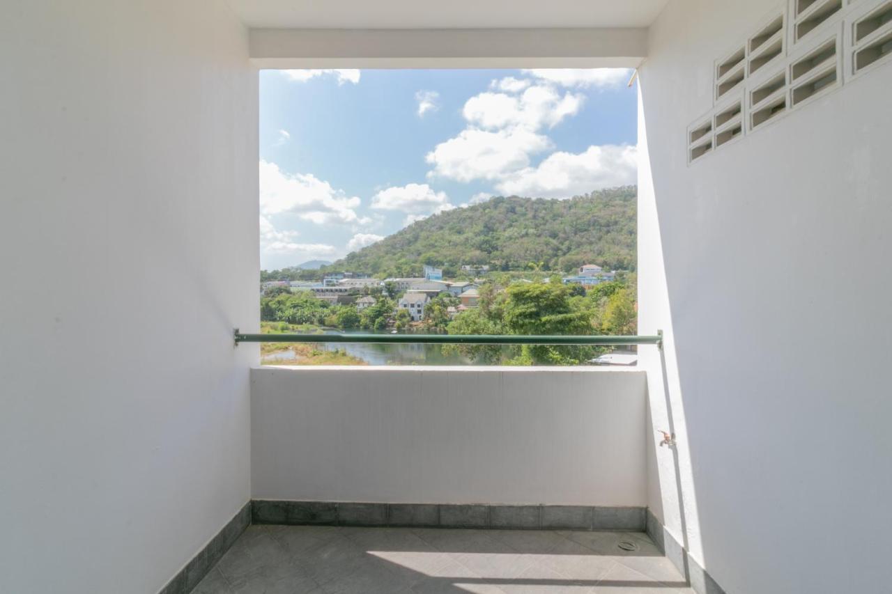 Onnicha Hotel Ratsada Bagian luar foto