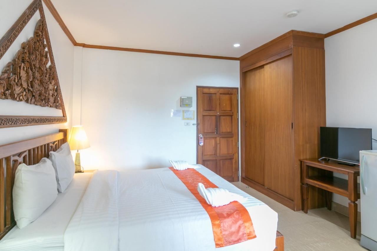 Onnicha Hotel Ratsada Bagian luar foto