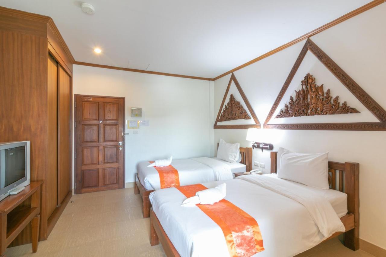 Onnicha Hotel Ratsada Bagian luar foto