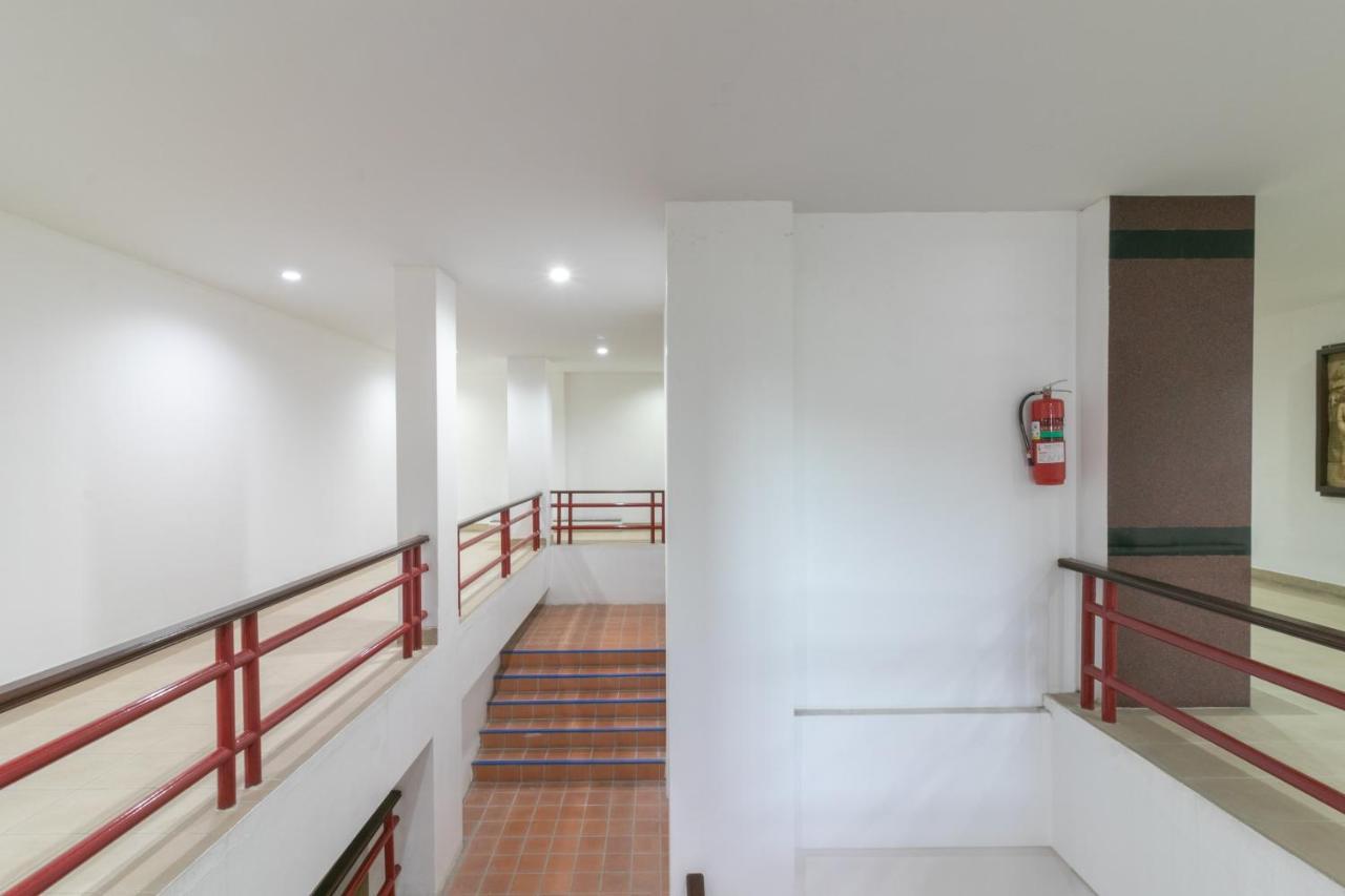 Onnicha Hotel Ratsada Bagian luar foto